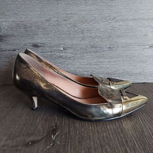 Sigerson Morrison Gold Pointy Kitten Heel Loafer  Pumps Size 7